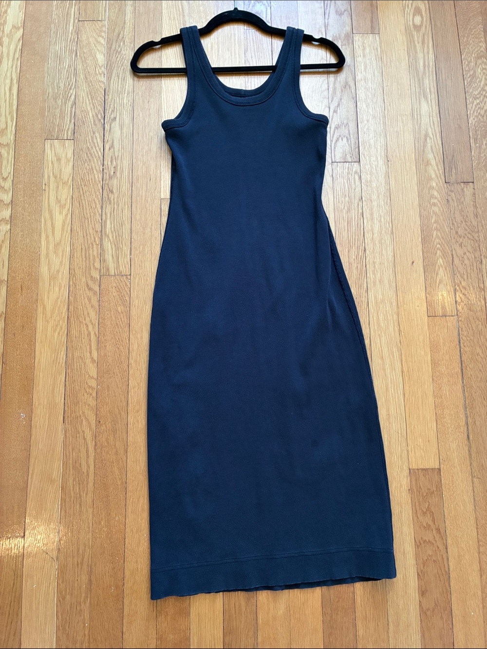 Everlane black ribbed midi dress, size small